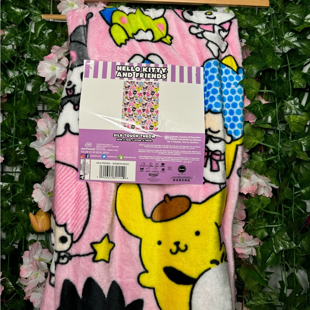 Hello Kitty and Friends Silk Throw Pink